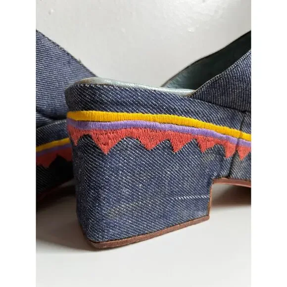 Vintage 60s Platform Mule Heels | Embroidered Denim Peep Toe | Mod Folk | Size 6 - Picture 4 of 10